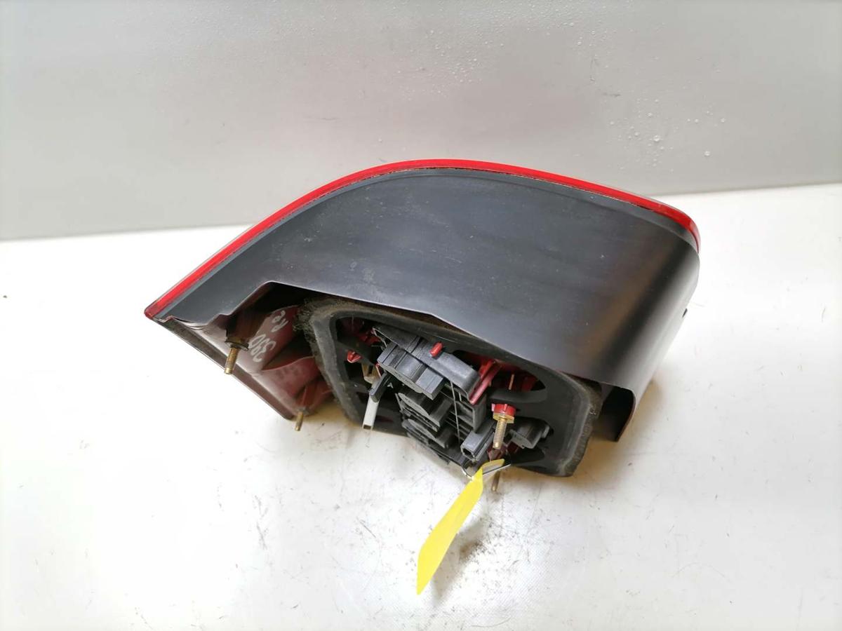 VW Passat 3BG original Rücklicht Rückleuchte Schlussleuchte rechts Kombi Bj.2004